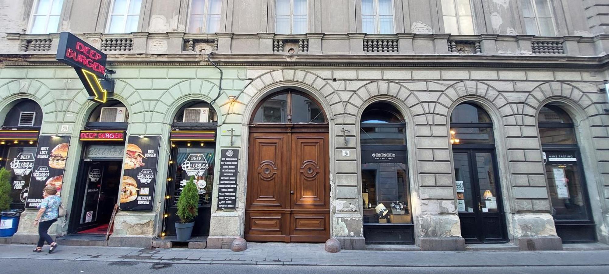 Classical Budapest Apartment In The Old Pest Zewnętrze zdjęcie